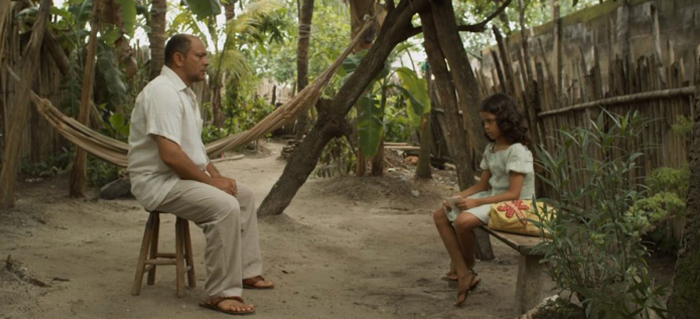 Nota Secundaria 1_Estreno el árbol Rojo.png