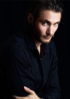 CLAUDIO CATAO CREDITO FOTOGRAFO MANUEL VALLE @VALLEFOTOGRAFIA_ARTISTAVISUAL.jpg